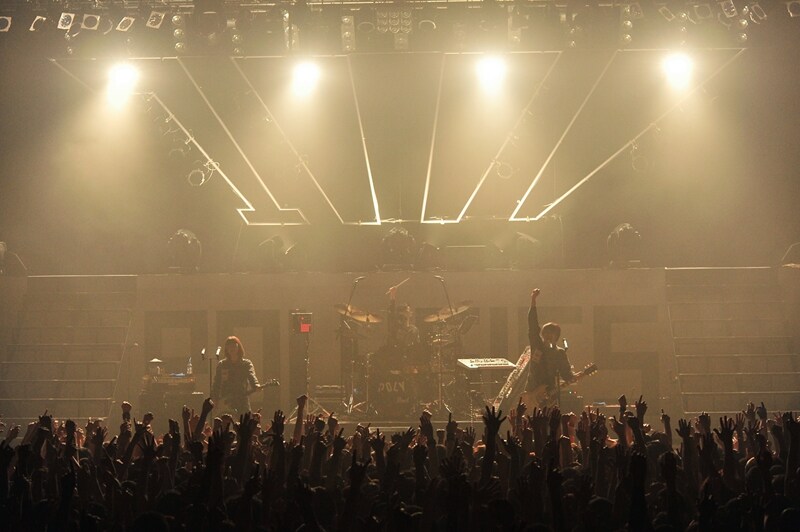 1000本目を祝うべく天井には「1000」の文字が(photo by Kazumichi Kokei)。