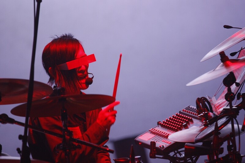 ヤノ（Dr, Vo）（photo by Tsukasa Miyoshi）