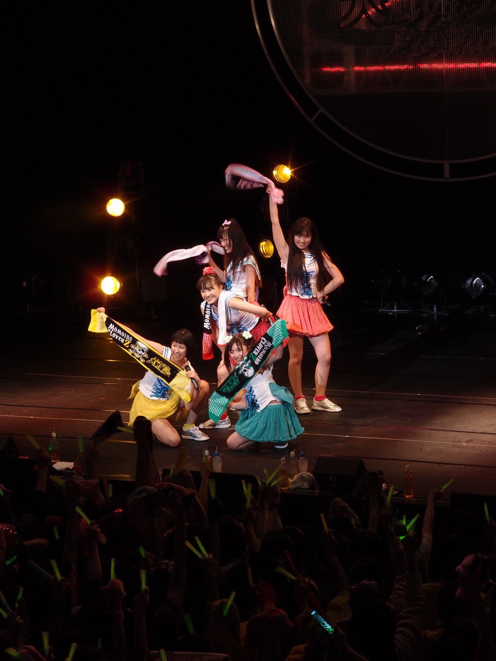 写真は「モーレツ☆大航海ツアー2012」横浜BLITZ公演の様子。