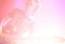 愁（撮影：西槙太一）