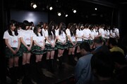 黙祷するSKE48。