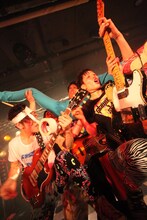 HERE（Photo by 高畠正人）