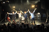 SCOTT GOES FOR（写真は2月18日の高円寺HIGH公演より）