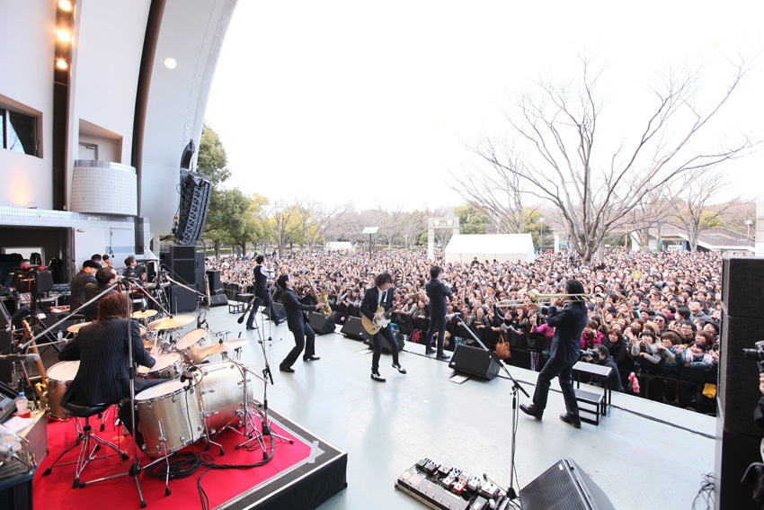 写真は3月13日のフリーライブの模様（撮影：泉田和範［beface creative］）。