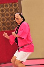 「日本最強の照れナシ芸人」こと、バナナマン日村。