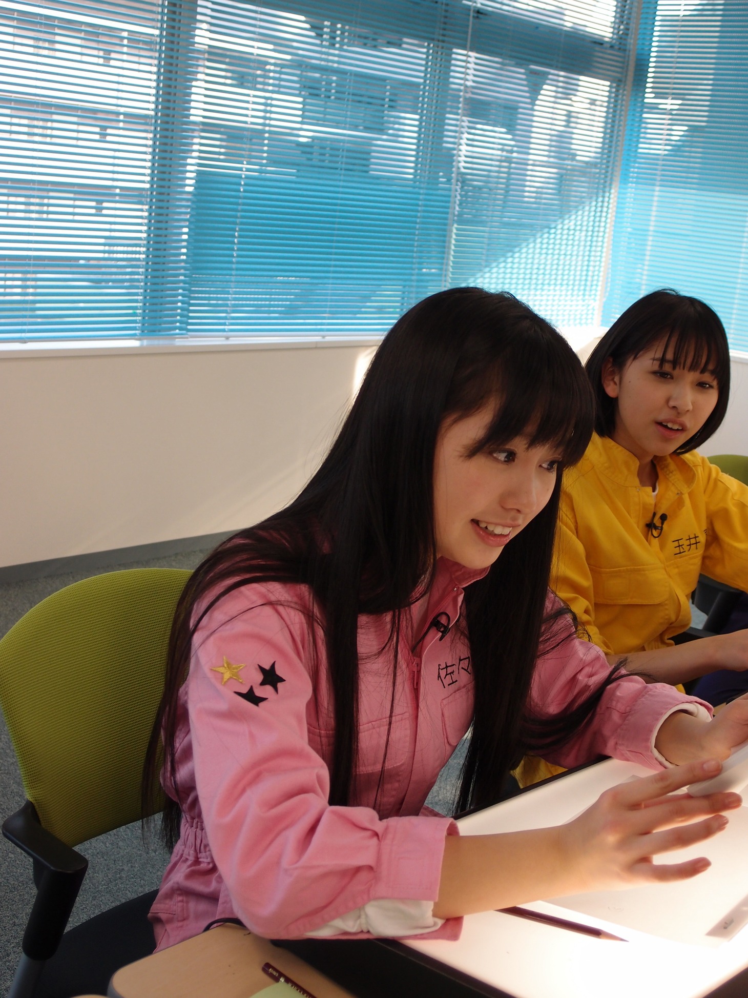 佐々木彩夏と玉井詩織