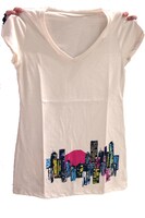 「だらっとT 東京の街が奏でる シャンパン」前身頃。