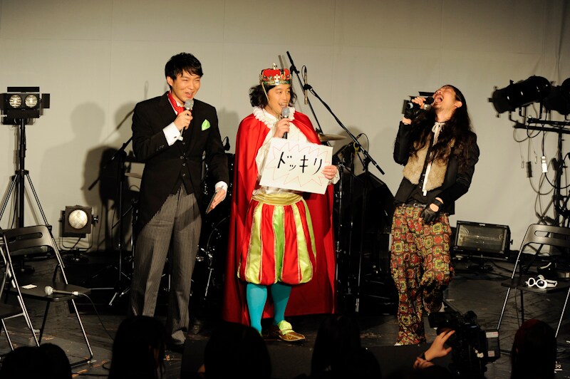 番組側から仕掛けられた「どっきり」で、無茶ぶりを強いられた庄村聡泰（写真右）。種明かし後は安堵から半泣きに。