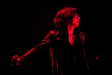 サマソニ初出演となる吉井和哉。どのステージに立つのかにも注目が集まる。