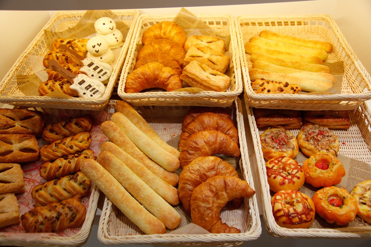 焼きたてパン