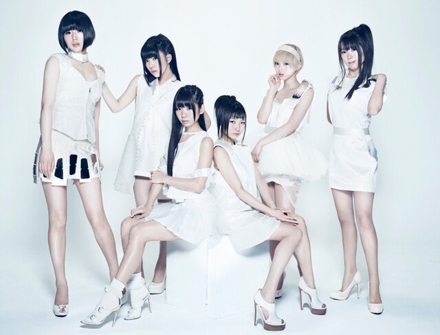 でんぱ組.inc（写真）とTomato n' Pineは6公演全てに出演する。