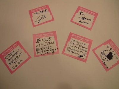 Brand New Vibeの直筆メッセージカード。