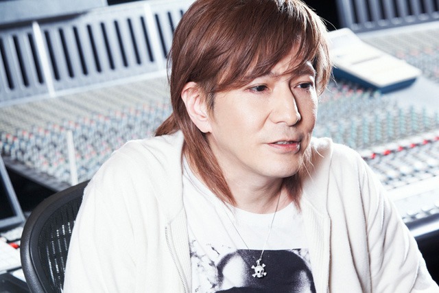 m-floと自身の音楽について、時折柔らかい笑顔を見せながら語ってくれた小室哲哉。