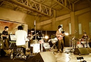 「TONOFON FESTIVAL 2011」でのトクマルシューゴのステージ。