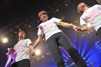 写真は全国ツアー「ソナポケイズムvol.3」から、3月24日に地元・名古屋センチュリーホールで行われたライブの模様。