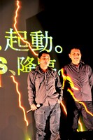 電気グルーヴによるメディアアートパフォーマンスの様子。