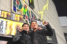 渋谷PARCOパート1前での電気グルーヴ。