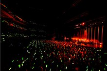 写真は東京・TOKYO DOME CITY HALLにで開催された「FTISLAND Official Fanmeeting 2012～Congratulations！ ～」の模様。