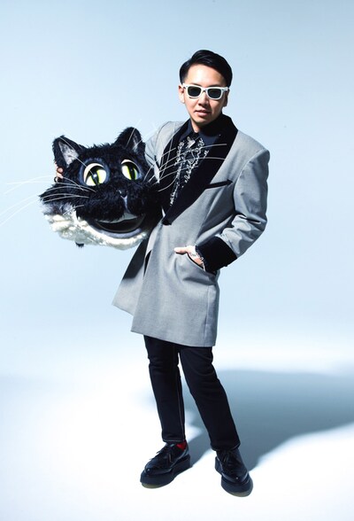 「#pepes_jp」としてかぶっていたネコの頭を持った、PES from RIP SLYMEのアーティスト写真。