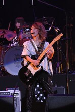 HARUNA（写真は3月28日の日本武道館公演より）