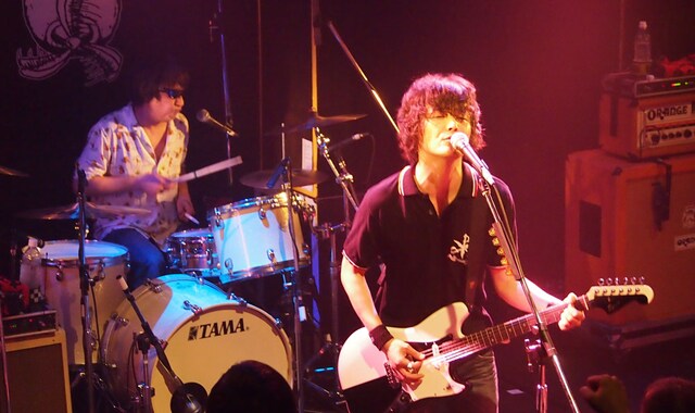 写真は3月30日の初日公演の模様。