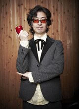 フラッシュ金子