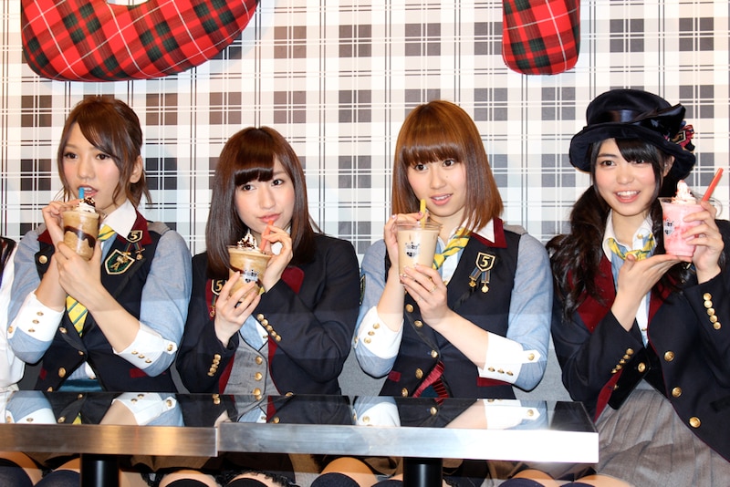 AKB48メンバー。写真左から高城亜樹、片山陽加、小林香菜、前田亜美。 (C)AKS