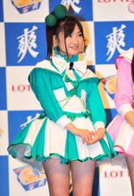 写真は本日行われたロッテアイス「爽」新CM記者発表会より。この春から高校3年生となった有安杏果。