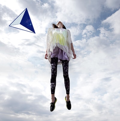 シングル「夏の大三角形」通常盤ジャケット