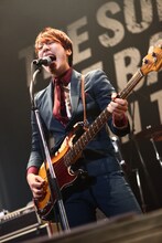 ROY（THE BAWDIES / Vo, B）（撮影：橋本塁［SOUND SHOOTER］）