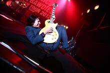 JIM（THE BAWDIES / G）（撮影：橋本塁［SOUND SHOOTER］）