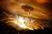 アリーナツアー「HY TI-CHI TA-CHI MI-CHI PARADE TOUR 2012」日本武道館公演の模様。