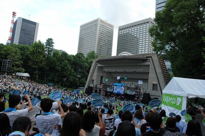 写真は2011年の「閃光ライオット」の模様。