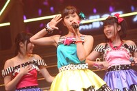 岩佐美咲、前田敦子、多田愛佳（写真左から） (C)AKS