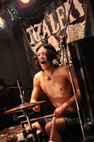 Bunta（Dr）（撮影：マサノリ[LIVEPHOTOBANK]）