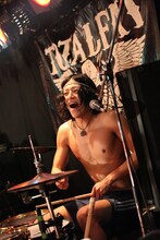 Bunta（Dr）（撮影：マサノリ[LIVEPHOTOBANK]）