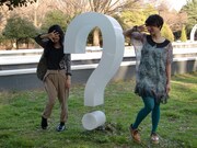 アーティスト写真撮影中のヒトコマ。