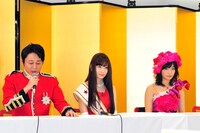 写真左から有吉弘行、小嶋陽菜、指原莉乃。