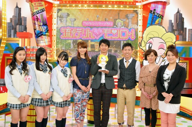 番組記者会見より。写真左から木下春奈、岸野里香、小笠原茉由、秋元才加、徳井義実、福田充徳、磯野貴理子、友近。