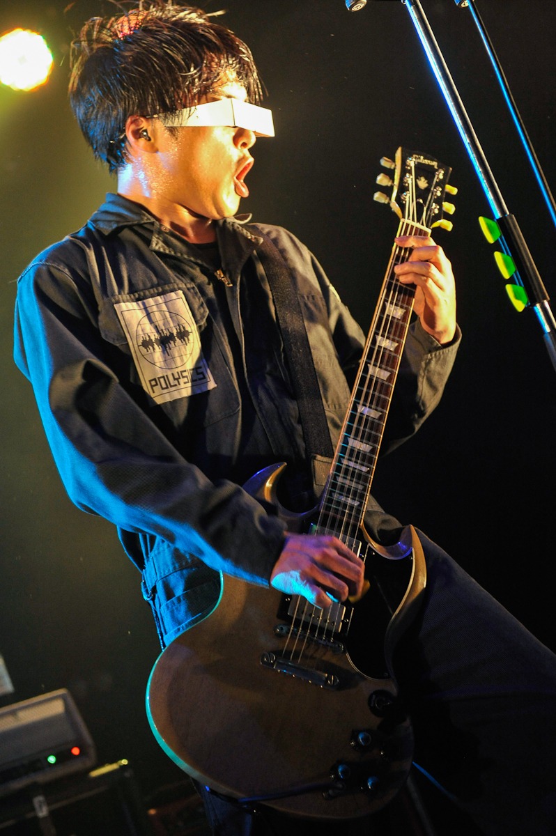 POLYSICSのハヤシヒロユキ。（Photo by 古渓一道）