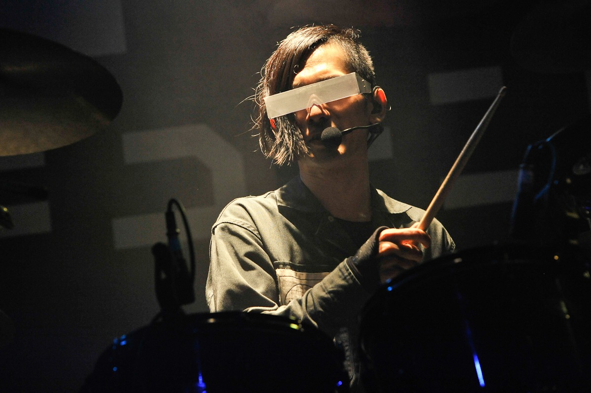 POLYSICSのヤノ。（Photo by 古渓一道）