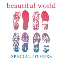 新曲「beautiful world」の日本発売の予定はなく、国内で入手できるのは6月末より行われるホールツアー会場での配布分のみ。