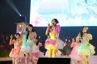 新曲「アイシテラブル！」を初お披露目するSKE48。 (C)AKS