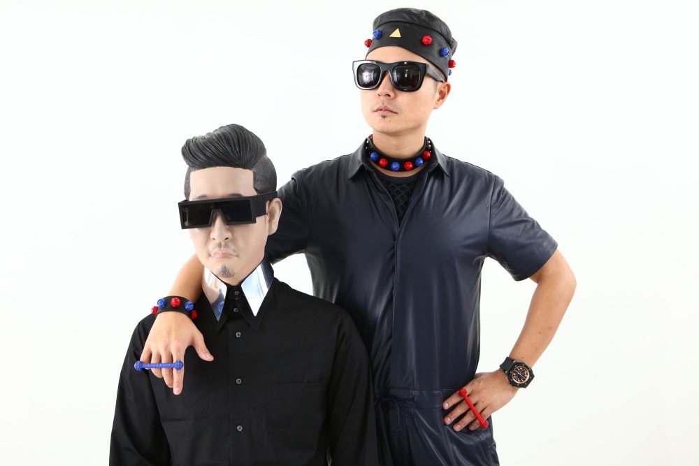 ☆Taku（写真左）とVERBAL（右）。