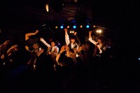 ワンマンライブ「Killer BiS～『IDOL』リリース記念パーティー～」の模様。