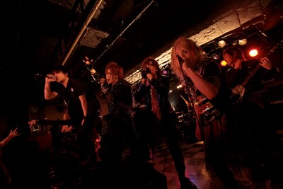 ギルガメッシュの左迅が乱入したDCR ALL STARSのセッションの様子。（撮影：平沼久奈）