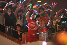 「走れ！」では百田夏菜子と玉井詩織がそれぞれ2階の客席に突然登場してファンを驚かせた。