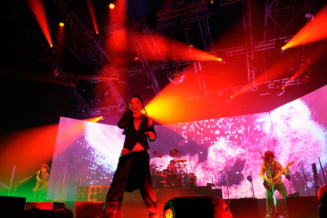 写真は4月14日（現地時間）のパリ公演の様子。