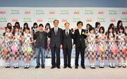 「HTC J ISW13HT」製品発表会のフォトセッションより。