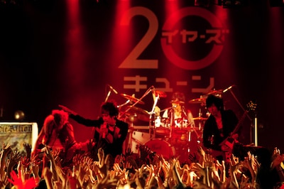 写真は4月18日のライブの模様。